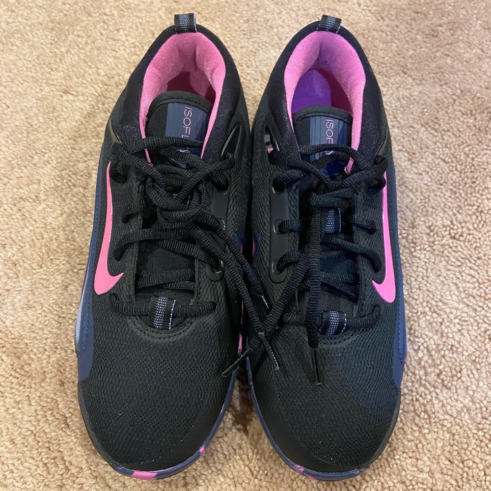 Nike IsoFly Sneakers